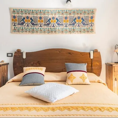 Su Biancu - Sardinian Experience B&B 우르줄레이